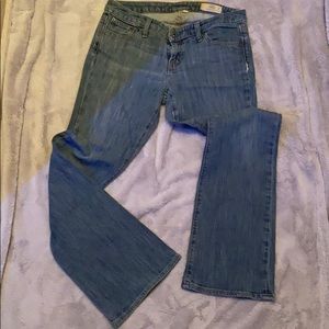 Women’s jeans